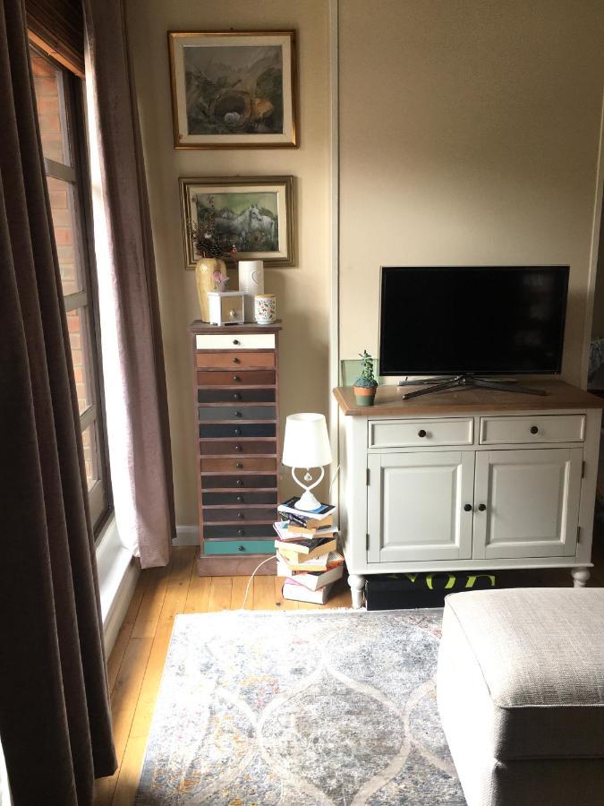 One-Bedroom Rotherhithe/Bermondsey Flat, Central London, Uk エクステリア 写真
