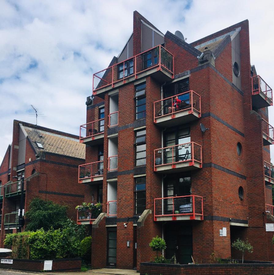 One-Bedroom Rotherhithe/Bermondsey Flat, Central London, Uk エクステリア 写真