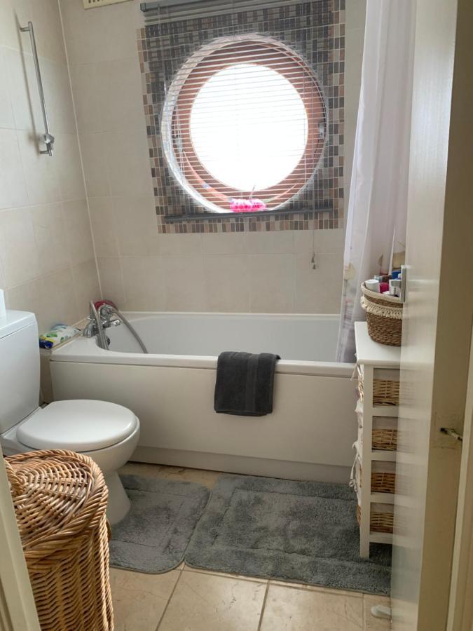 One-Bedroom Rotherhithe/Bermondsey Flat, Central London, Uk エクステリア 写真