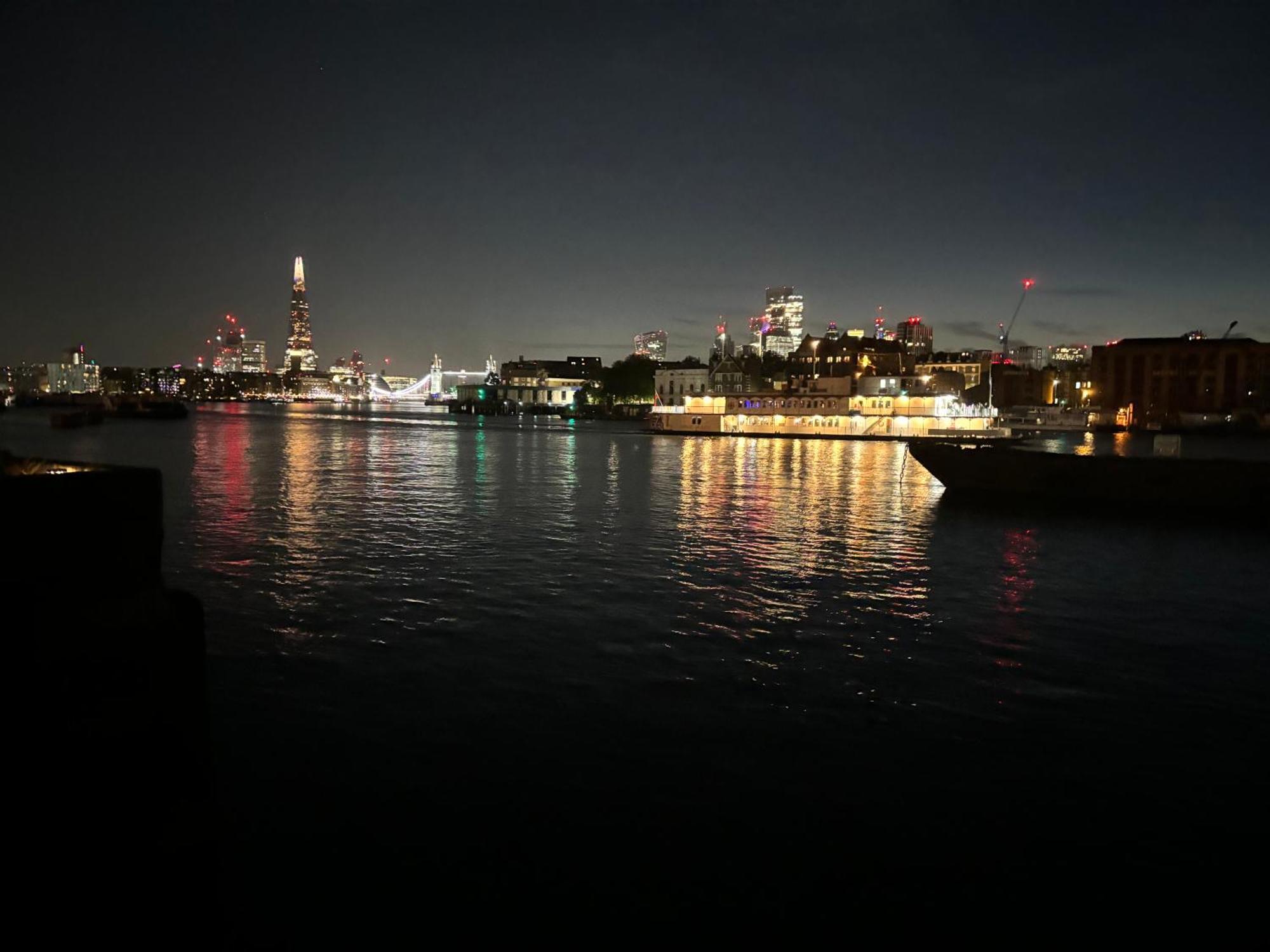 One-Bedroom Rotherhithe/Bermondsey Flat, Central London, Uk エクステリア 写真